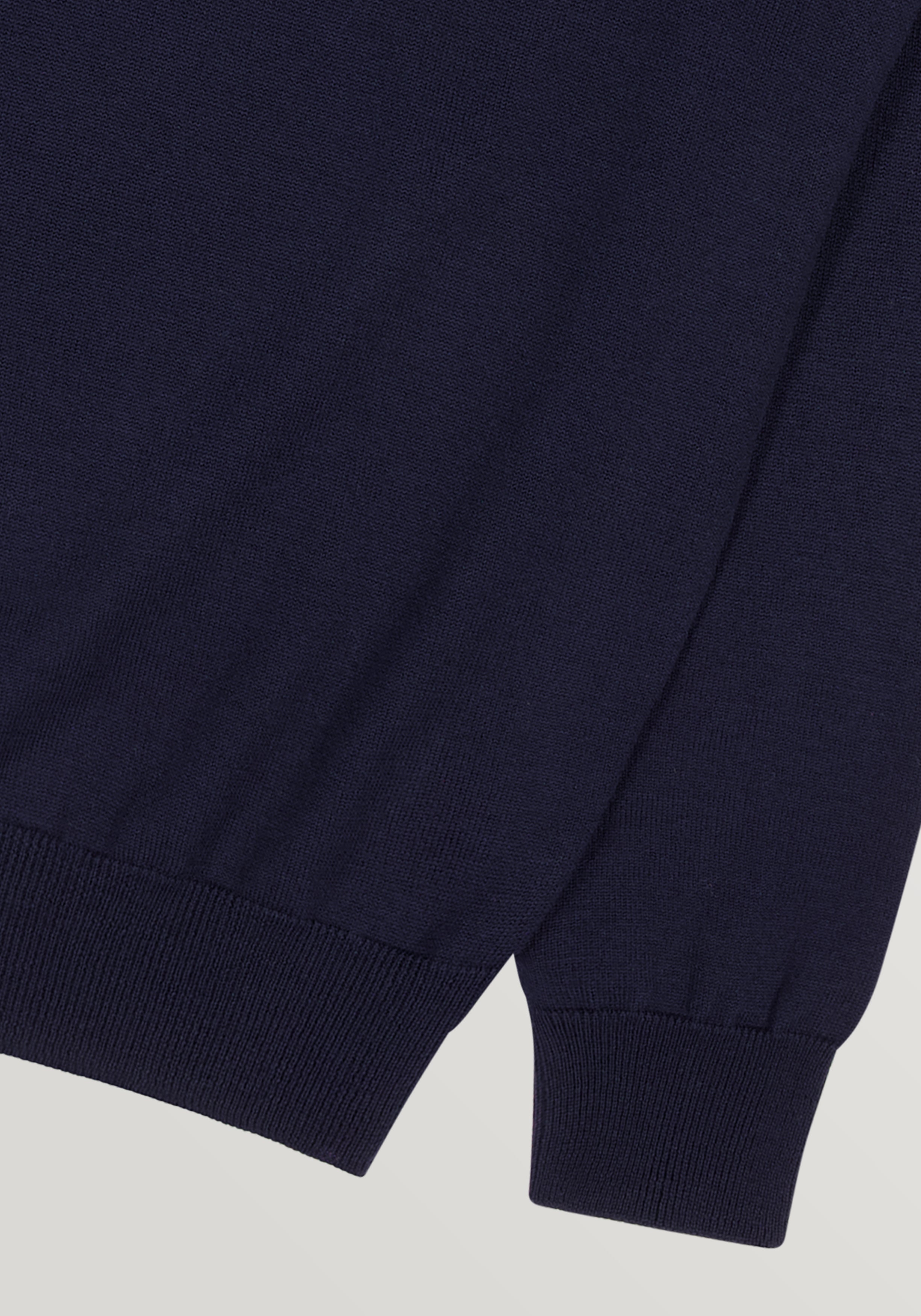 2 Ply Merino Crew Neck Sweater - Midnight Blue
