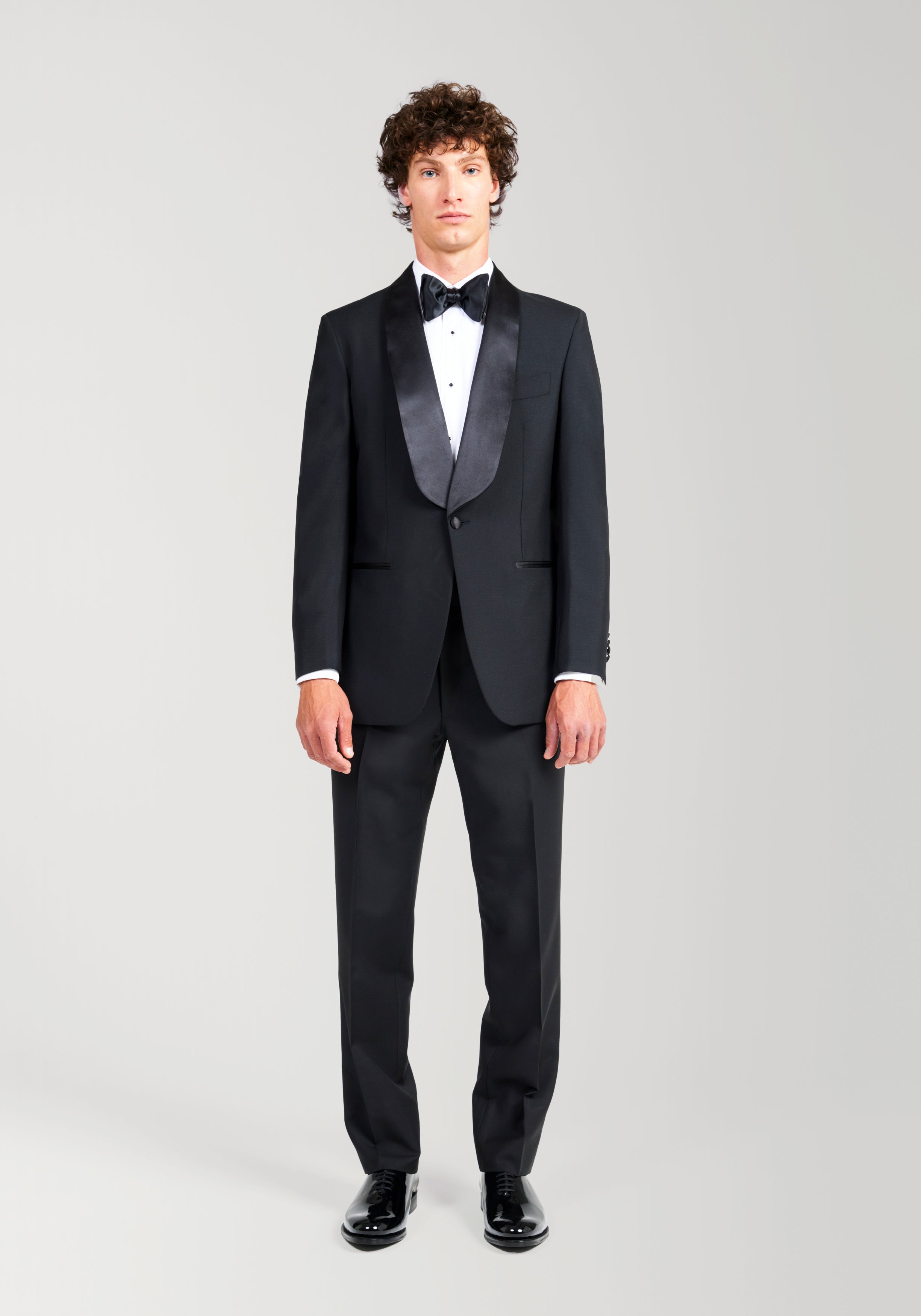 Arlington Wide Shawl Collar Tuxedo - Black