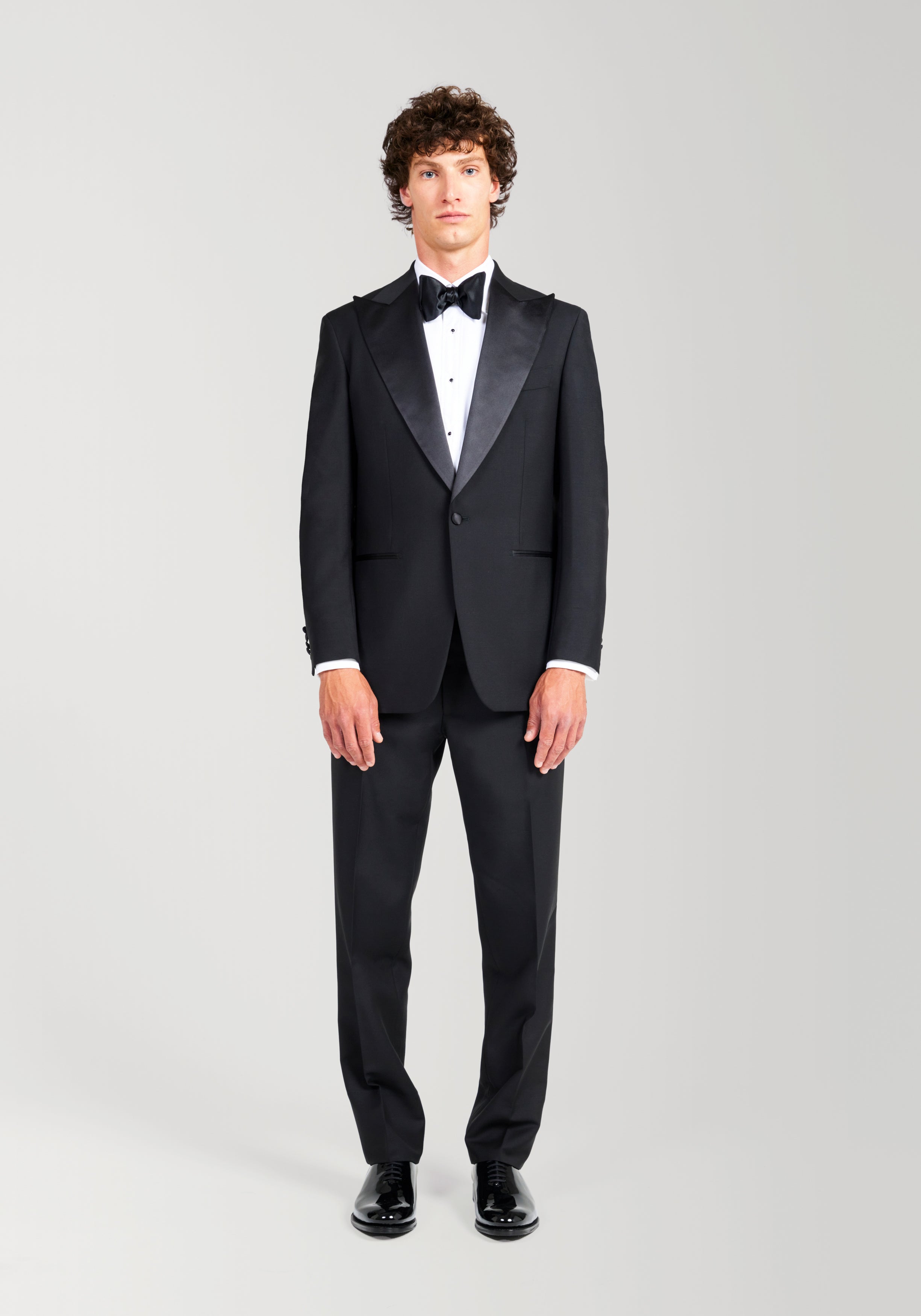 Beaumont Peak Lapel Tuxedo - Black