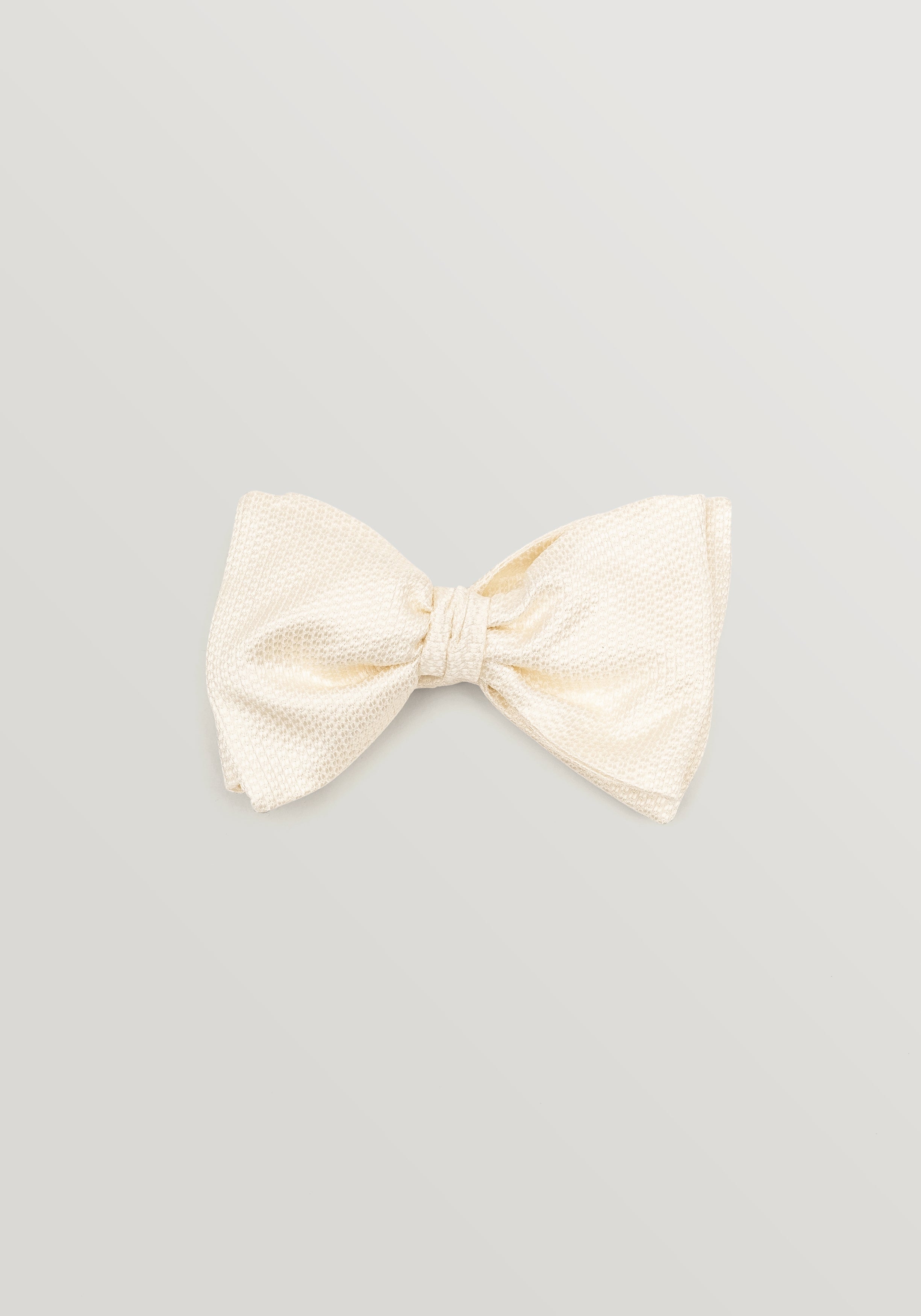 Grenadine Silk Bow Tie - Cream