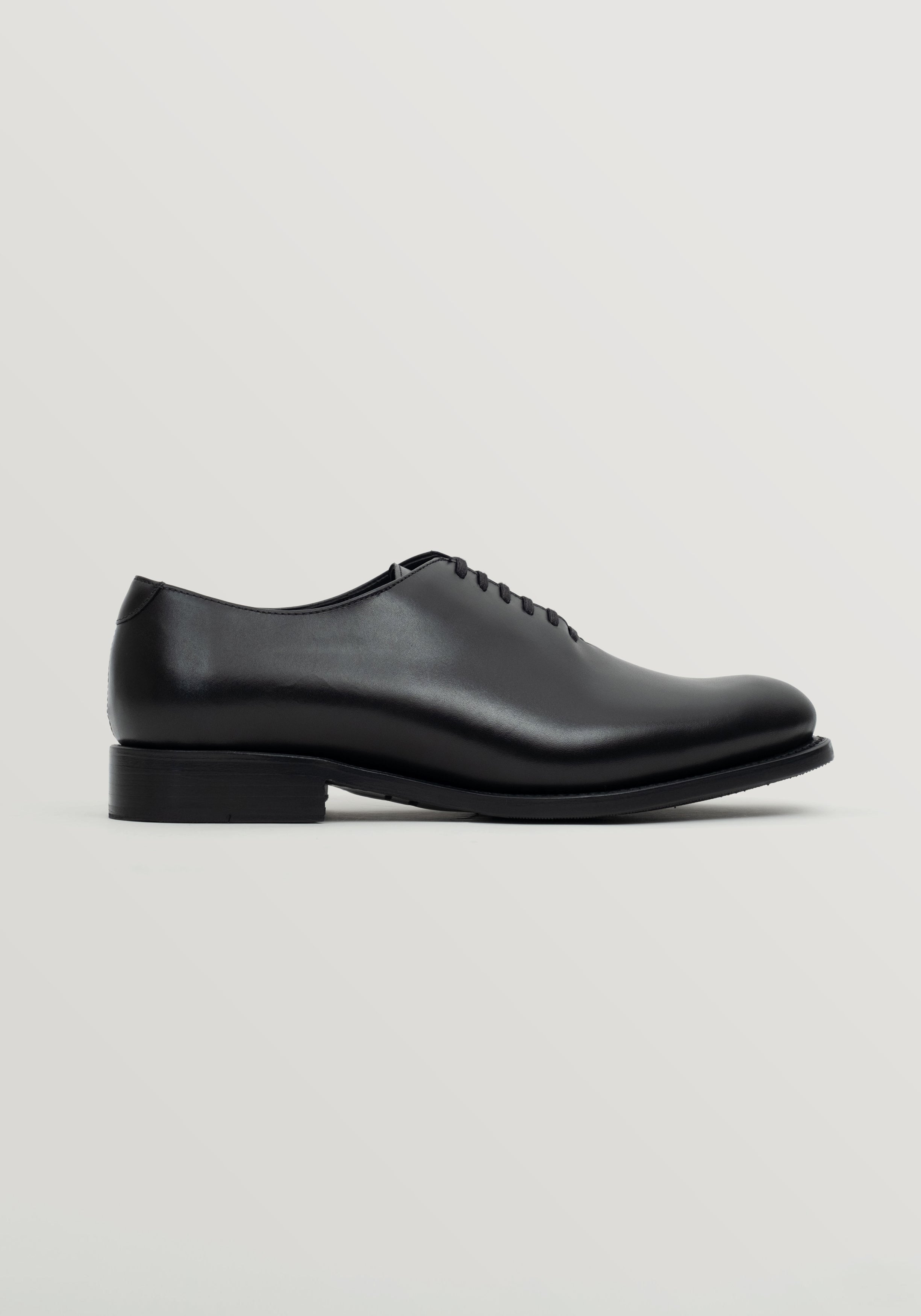 Leather Whole Cut Oxford Shoe - Black