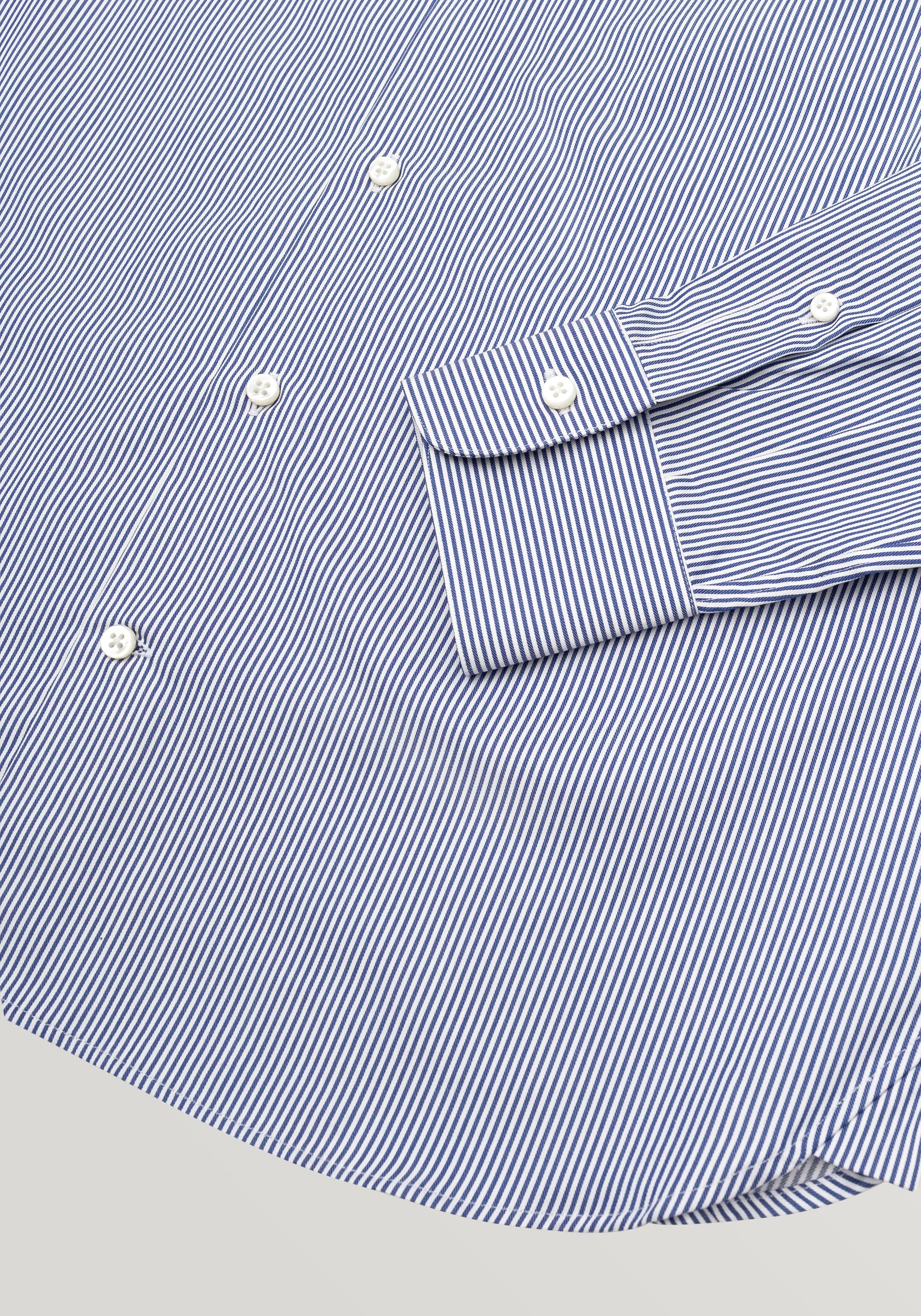 Cutaway Collar Shirt - Deep Blue Stripe