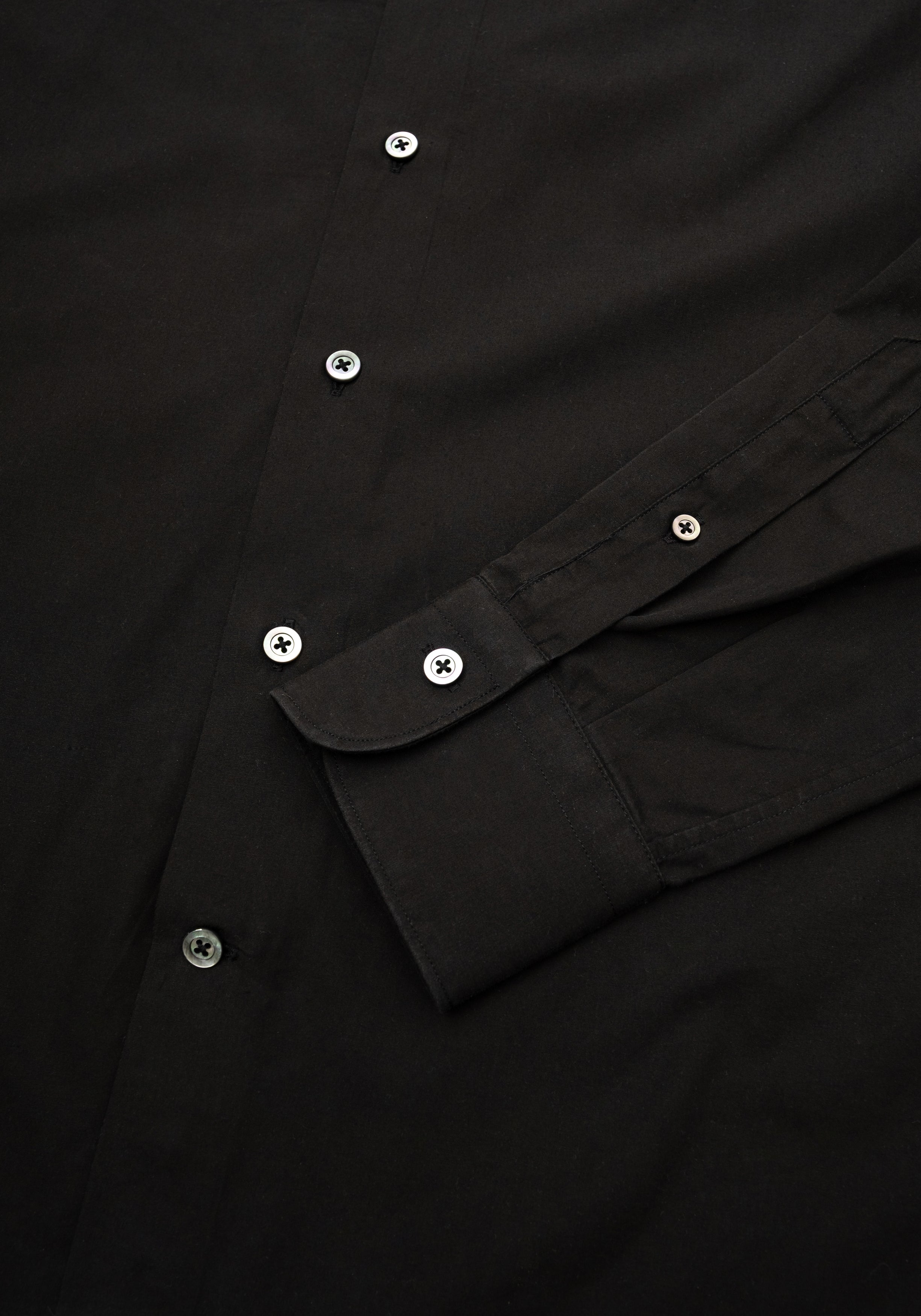 Strike Shirt - Black Poplin
