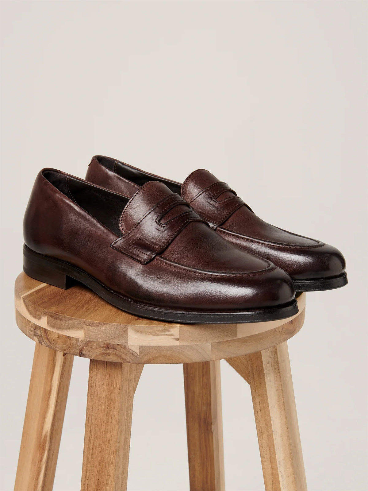 Christian Kimber Russell Classic Loafer - Chocolate Grain