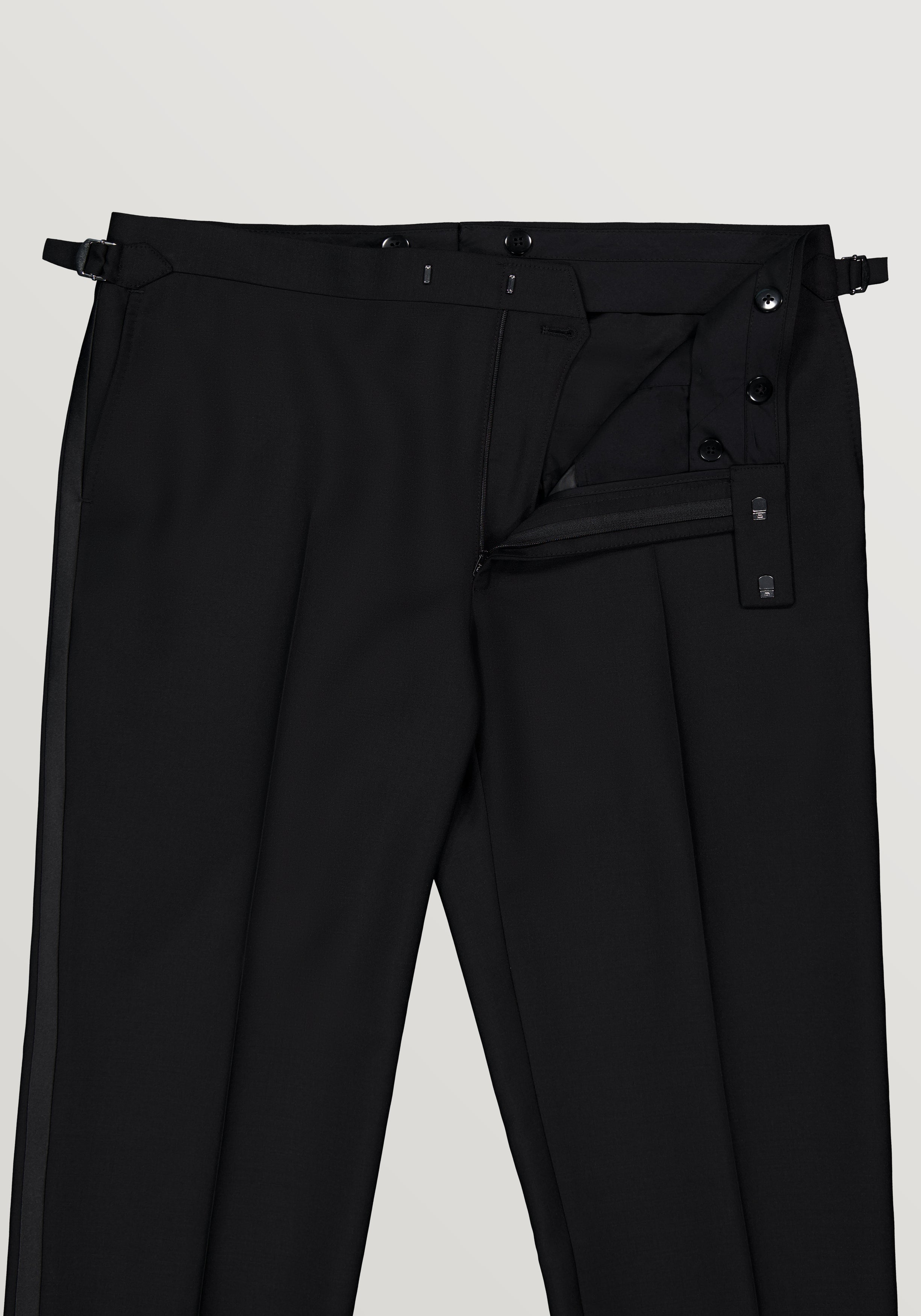 Beaumont Peak Lapel Tuxedo - Black